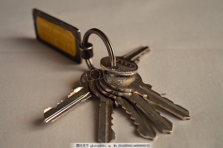 梦境警报，解析梦见家里有小偷的深层含义与心理暗示