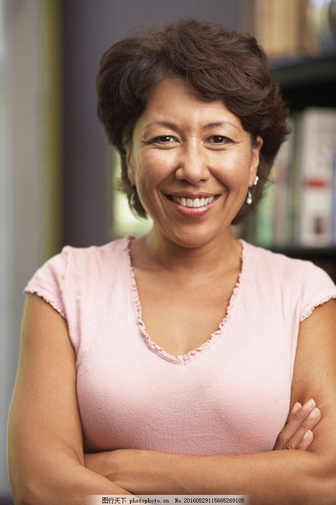 老年黑人妇女图片