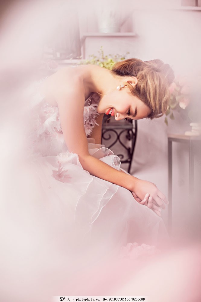 梦幻唯美婚纱照图片